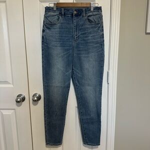 American Eagle Outfitters High Rise Blue Jeans